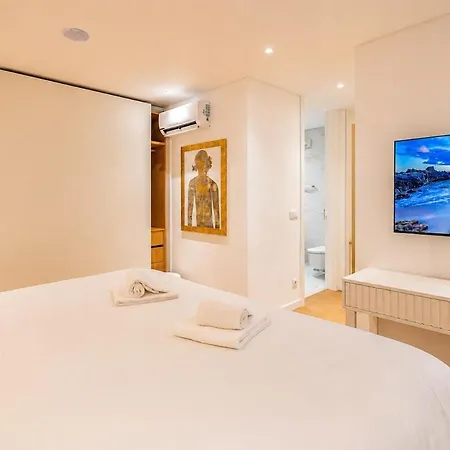 Ocean View Modern Retreat With Pool & Sunset Views Apartmán *